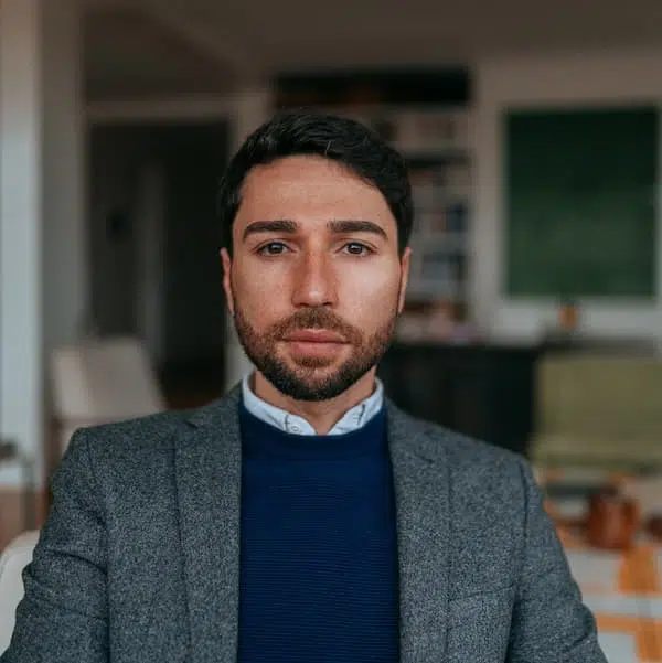 Sami Biasoni intervient à l'Ircom lors de la rentrée solennelle 2024